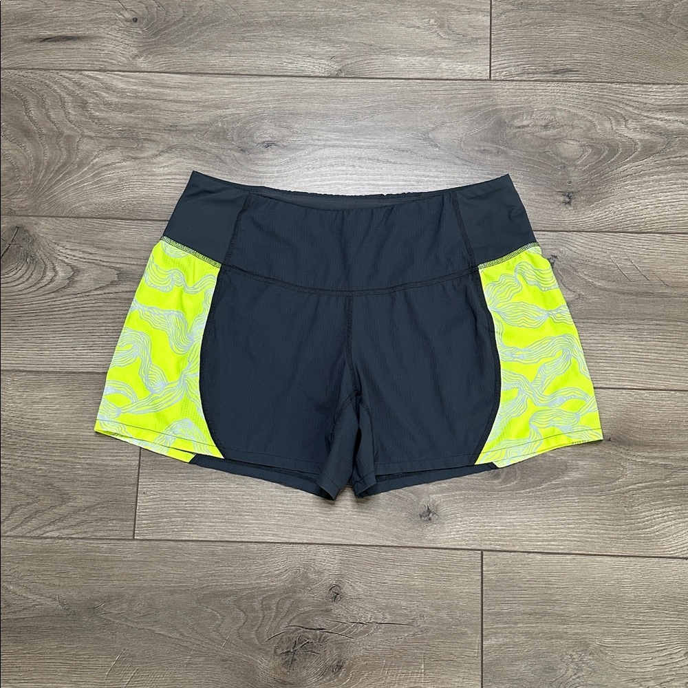 Brooks Nightlife 5” Lined Running Shorts‎ Yellow Gray Size Large